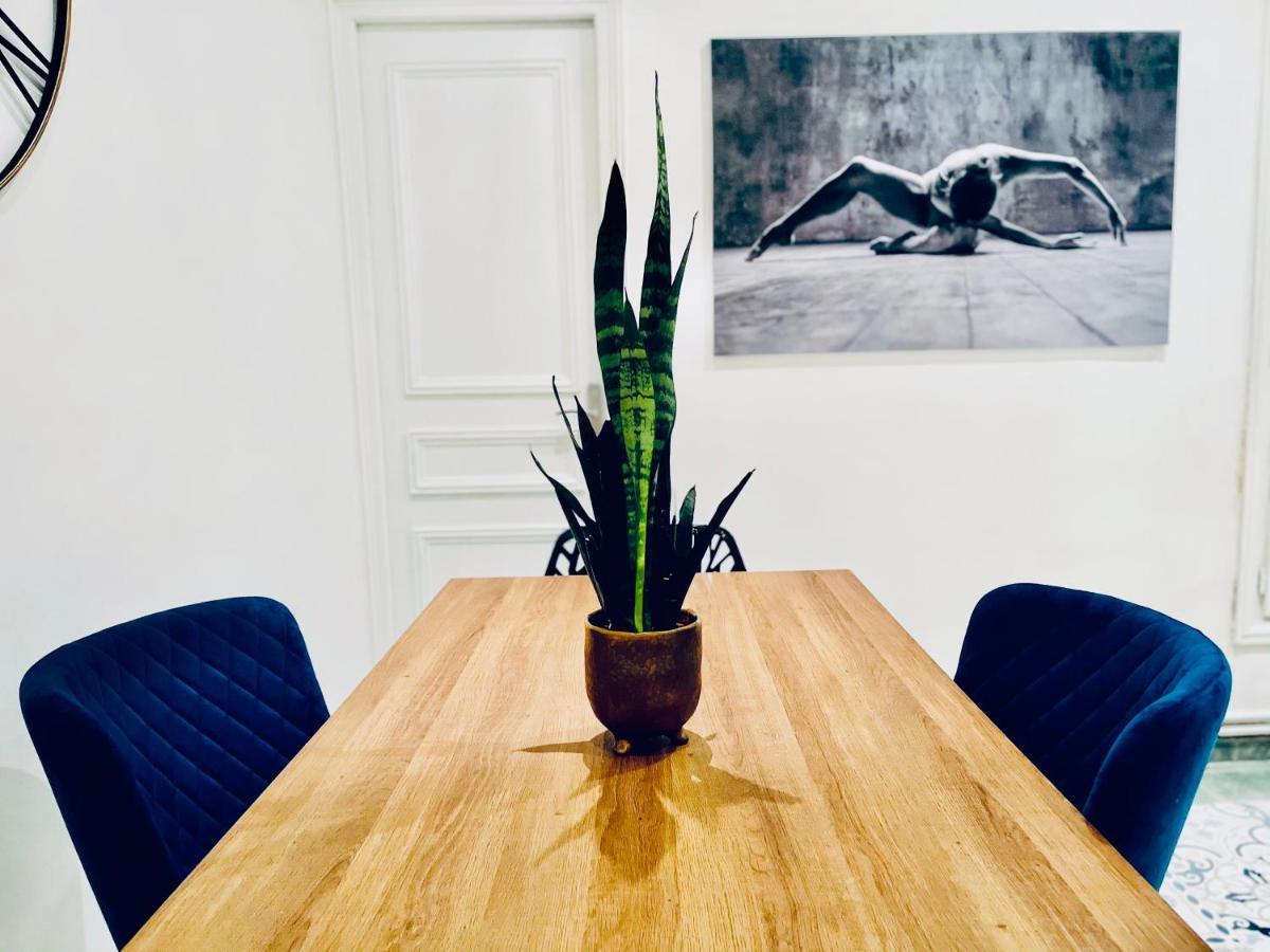 Luxury Place In Le Marais - Central Париж Екстериор снимка